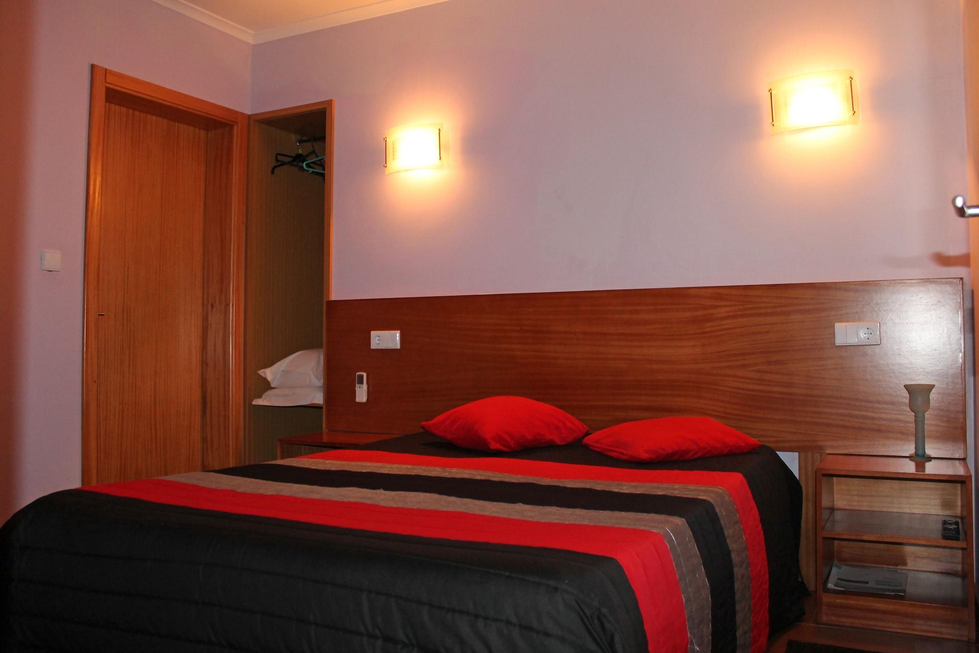 Guesthouse Monte Carlo OOporto Esterno foto